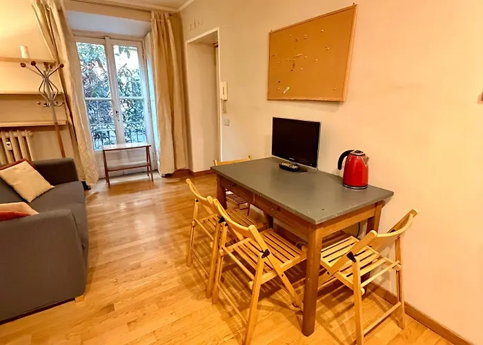 - Navigli Apartment *